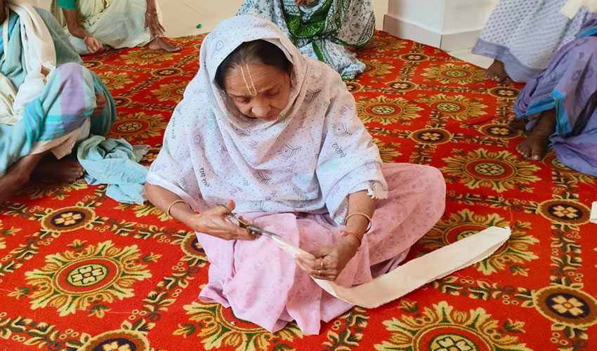 Cloth Carry Bags and Dupatta Making